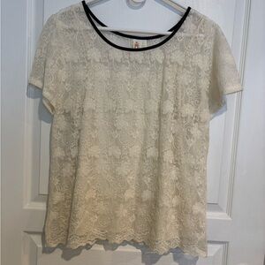 Adiva Cream Boxy Short Sleeve Blouse